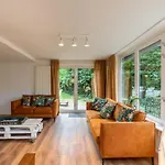 Beautiful Bungalow With Garden