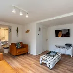 Beautiful Bungalow With Garden