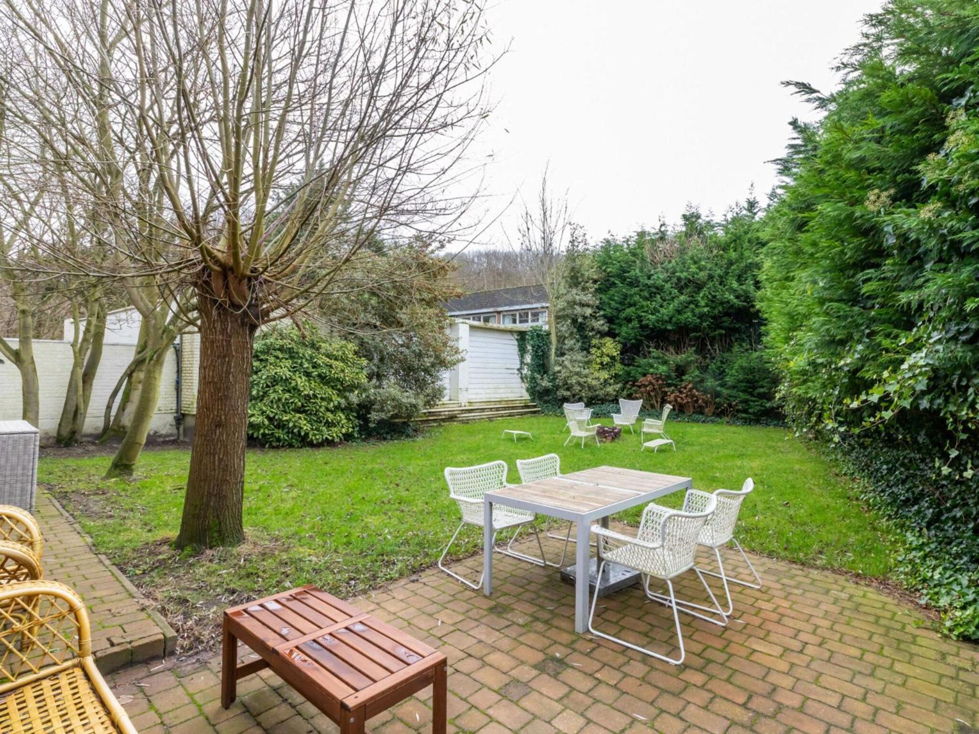 Beautiful With Garden *